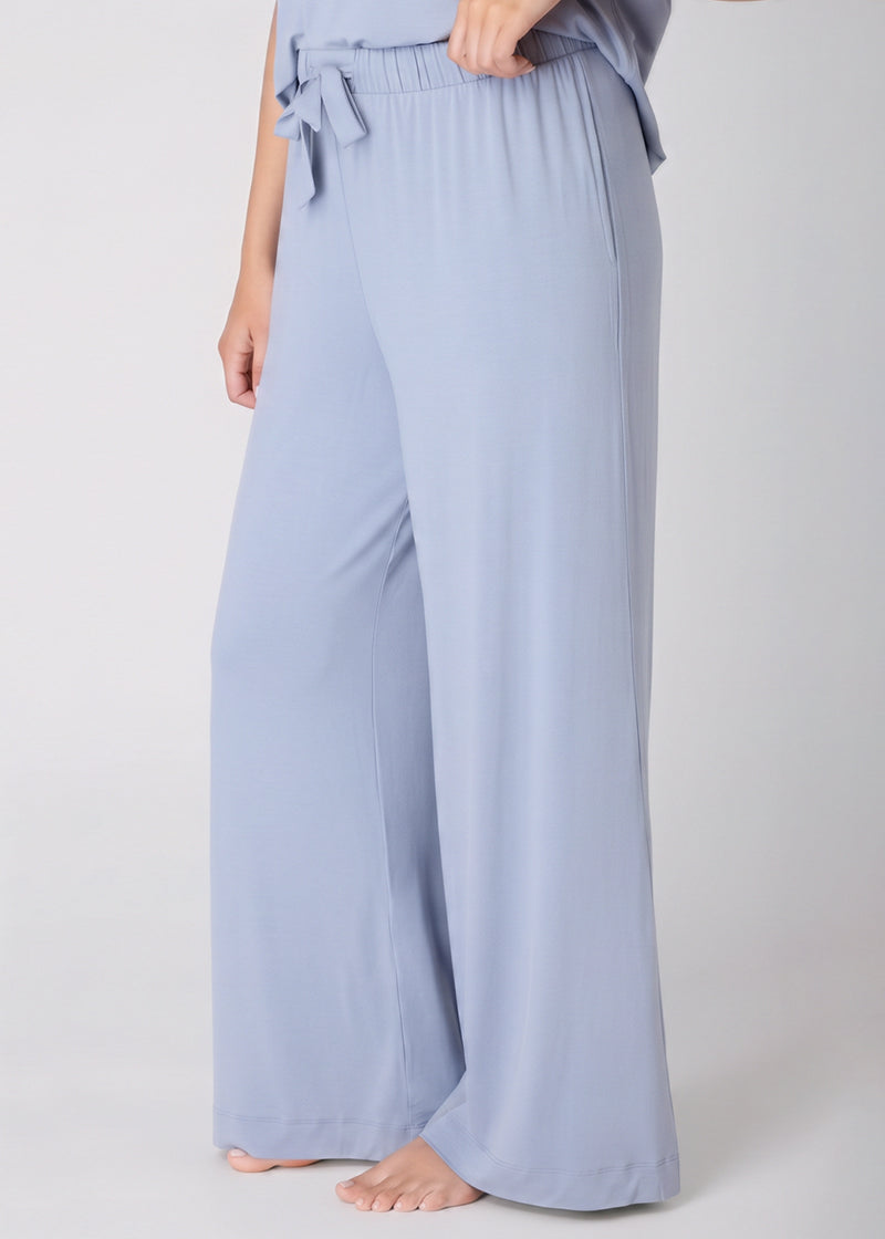 Women's Breathable Pajama Set with T-Shirt & Pocket Pants