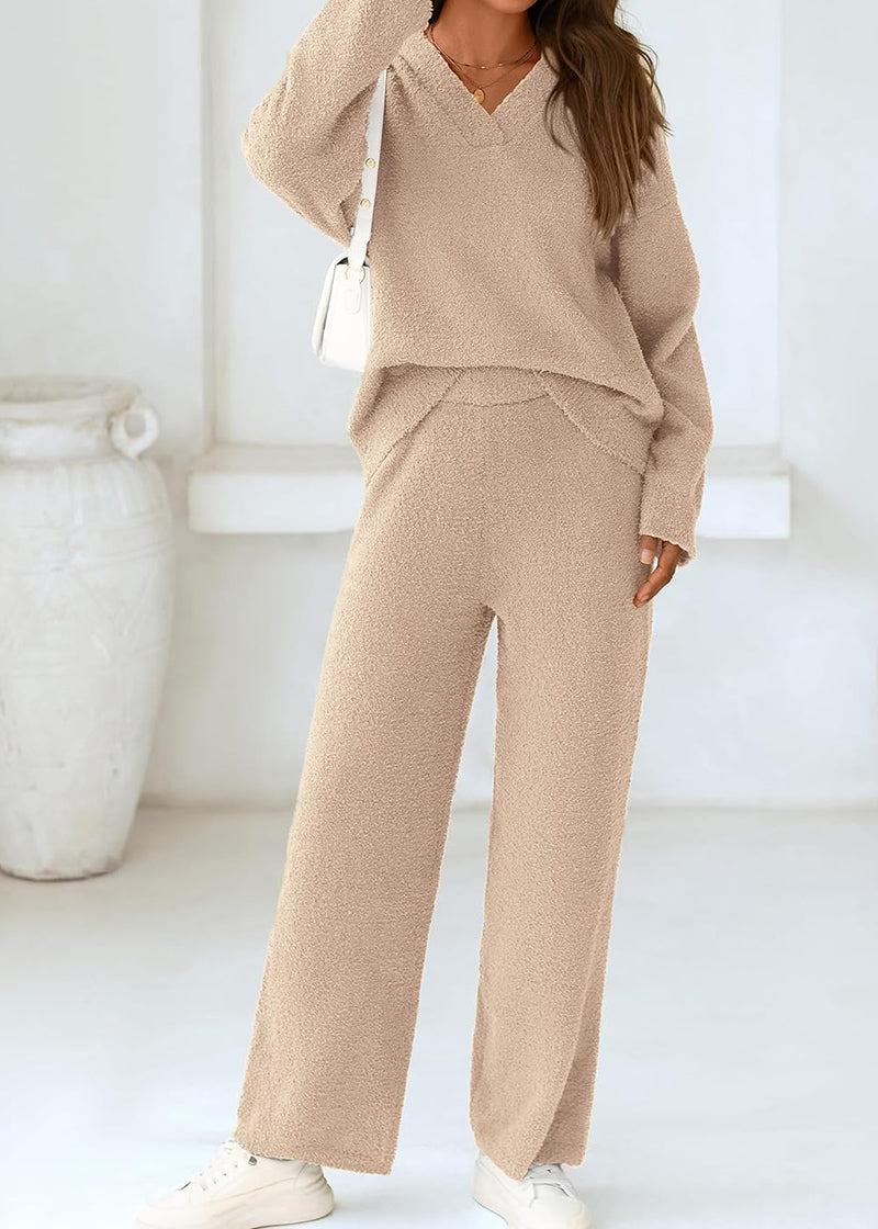 Teddy 2-Piece V-Neck Lounge Set