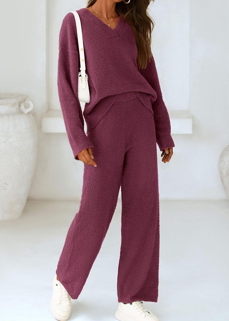 Teddy 2-Piece V-Neck Lounge Set